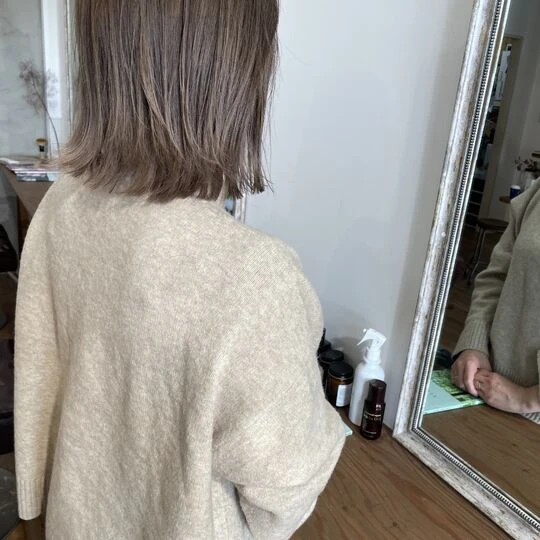 画像3727：	パッツンワンレングスボブ大人上品ナチュラル 20代30代に人気◎