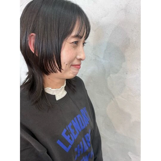 画像3997：小顔ミディアムハイレイヤー レイヤーウルフ 3040代に人気◎
