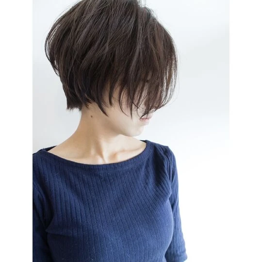 画像4164：豊橋で大人気◎大人クールなカッコいい前下がりショートボブ/20代30代40代に人気◎