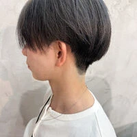 画像4353：シルバーショート｜ハンサムショートハンサムショート|刈上げショート｜シルバーアッシュ｜グレーアッシュ｜