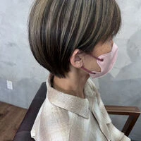 画像4506：シルバーショート｜ハンサムショートハンサムショート|刈上げショート｜シルバーアッシュ｜グレーアッシュ｜