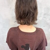 画像4632：ハンサムショート|刈上げショート｜シルバーアッシュ｜グレーアッシュ｜