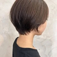画像4713：ハンサムショート|刈上げショート｜シルバーアッシュ｜グレーアッシュ｜