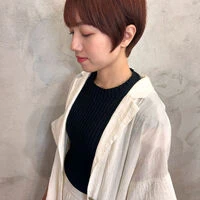 画像4777：シルバーショート｜ハンサムショートハンサムショート|刈上げショート｜シルバーアッシュ｜グレーアッシュ｜