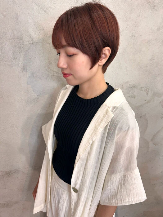 画像4777：シルバーショート｜ハンサムショートハンサムショート|刈上げショート｜シルバーアッシュ｜グレーアッシュ｜