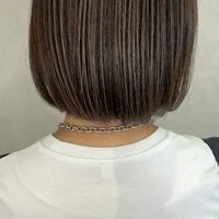 画像4960：ハンサムショート|刈上げショート｜シルバーアッシュ｜グレーアッシュ｜