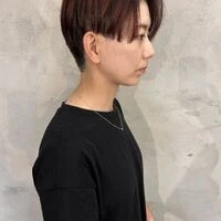 画像4966：ハンサムショート|刈上げショート｜シルバーアッシュ｜グレーアッシュ｜