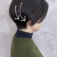 画像4975：ハンサムショート|刈上げショート｜シルバーアッシュ｜グレーアッシュ｜
