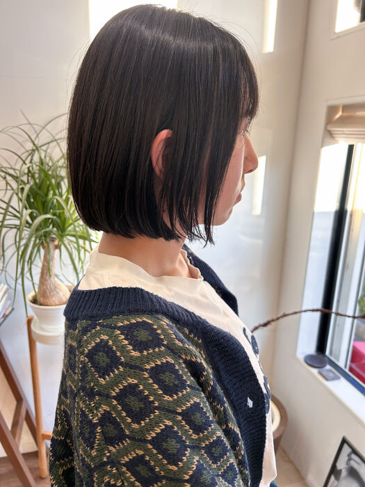 画像5274：シャープなワンレングスボブ｜お手入れ要らずなワンレングスボブ